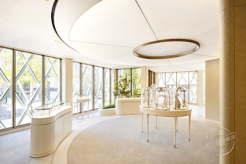 梵克雅寶Van Cleef&Arpels 珠寶展柜
