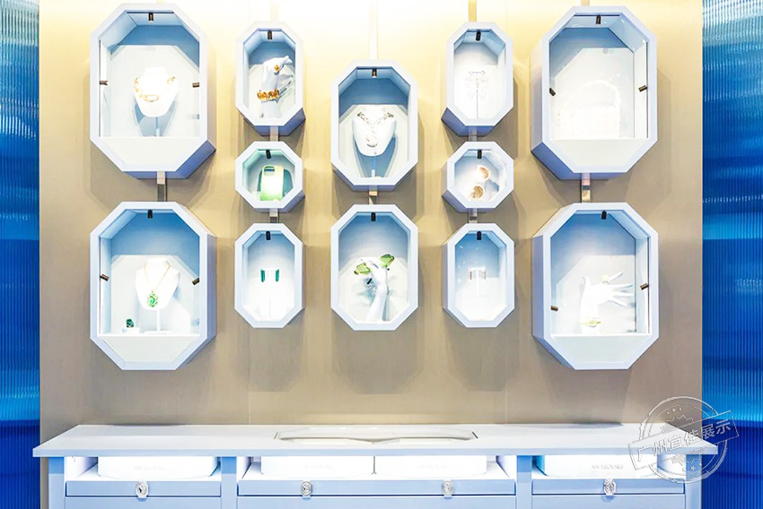 施華洛世奇 珠寶展柜