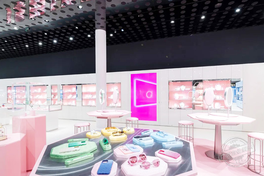 施華洛世奇 珠寶展柜