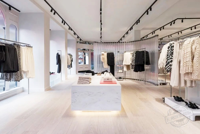 H&M 服裝展柜