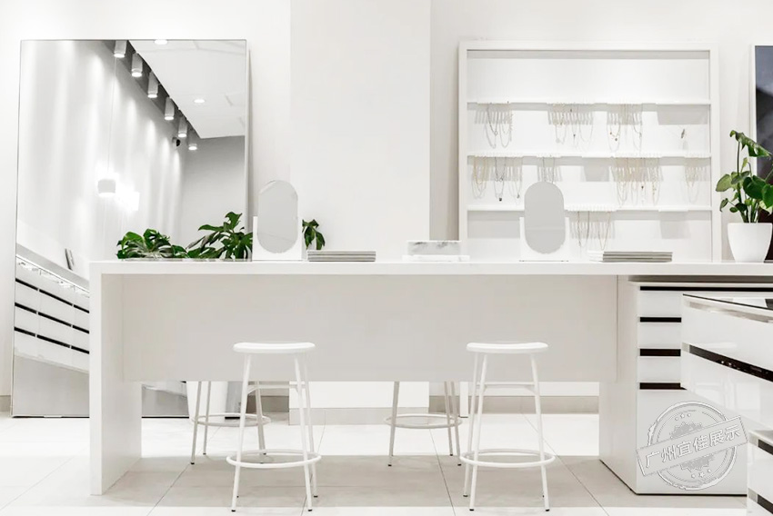 Poison Drop精品店 珠寶展柜