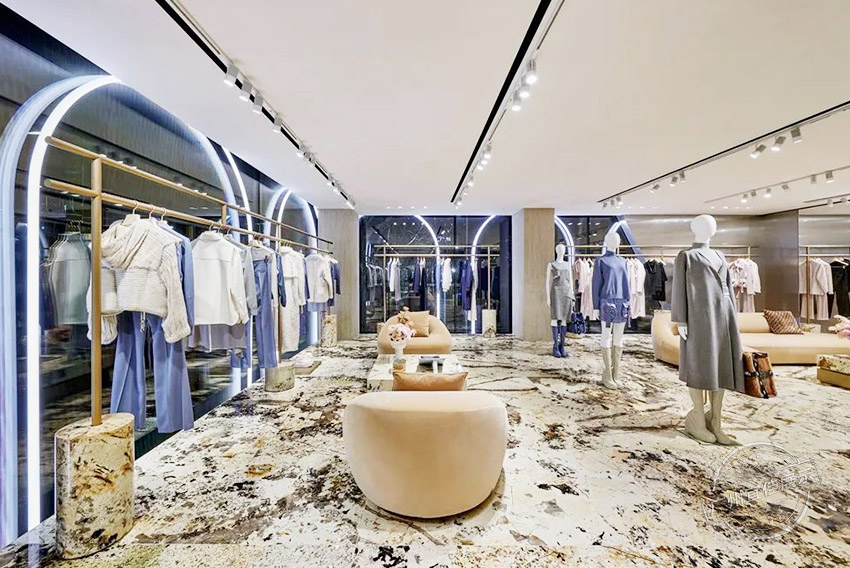 FENDI旗艦店 奢侈品展柜