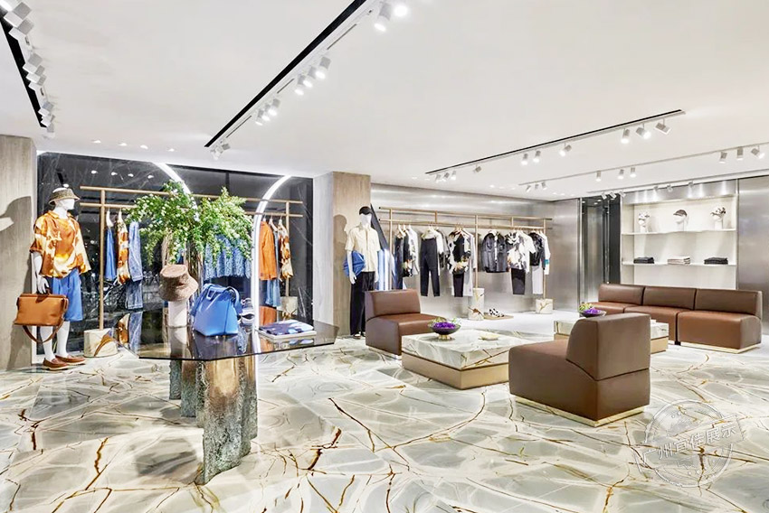 FENDI旗艦店 奢侈品展柜