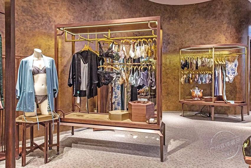 Atelier intimo精品店 服裝展柜