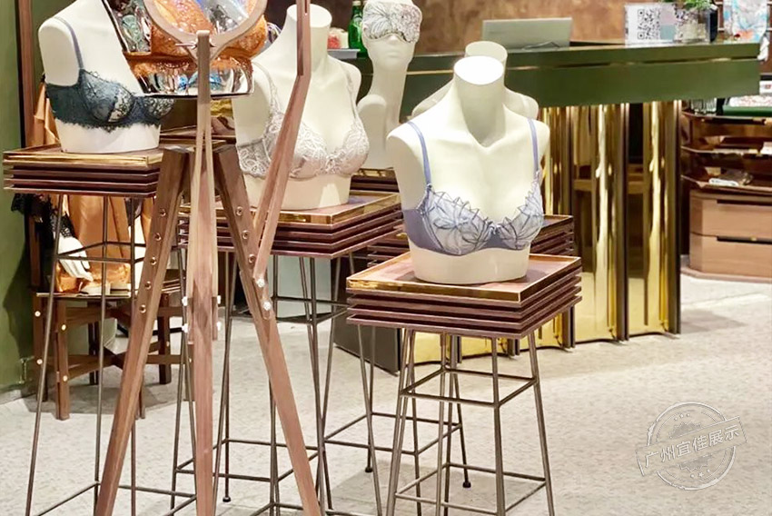 Atelier intimo精品店 服裝展柜