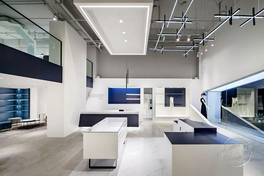 Ravent.T女裝店 服裝展柜