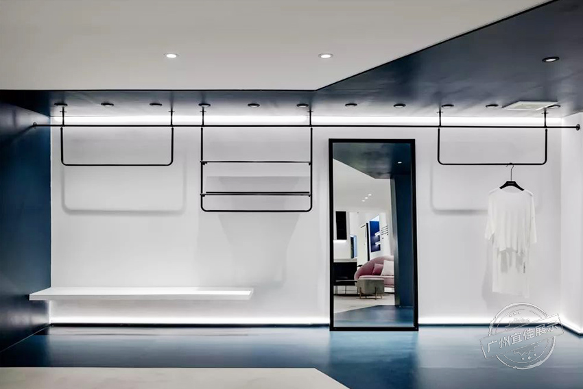 Ravent.T女裝店 服裝展柜