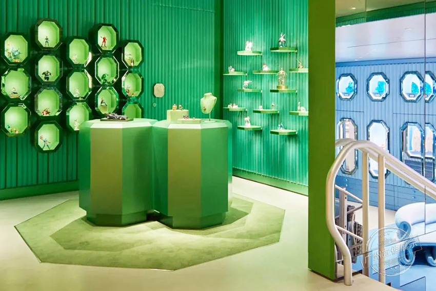 施華洛世奇旗艦店 珠寶展柜