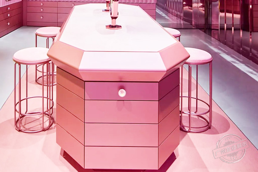 施華洛世奇旗艦店 珠寶展柜