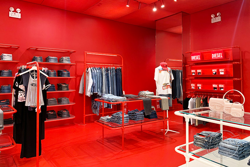 DIESEL丹寧 服裝展柜