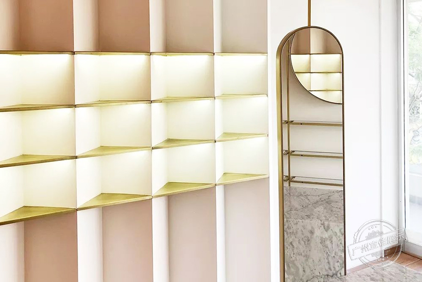 Ríos 珠寶首飾展柜