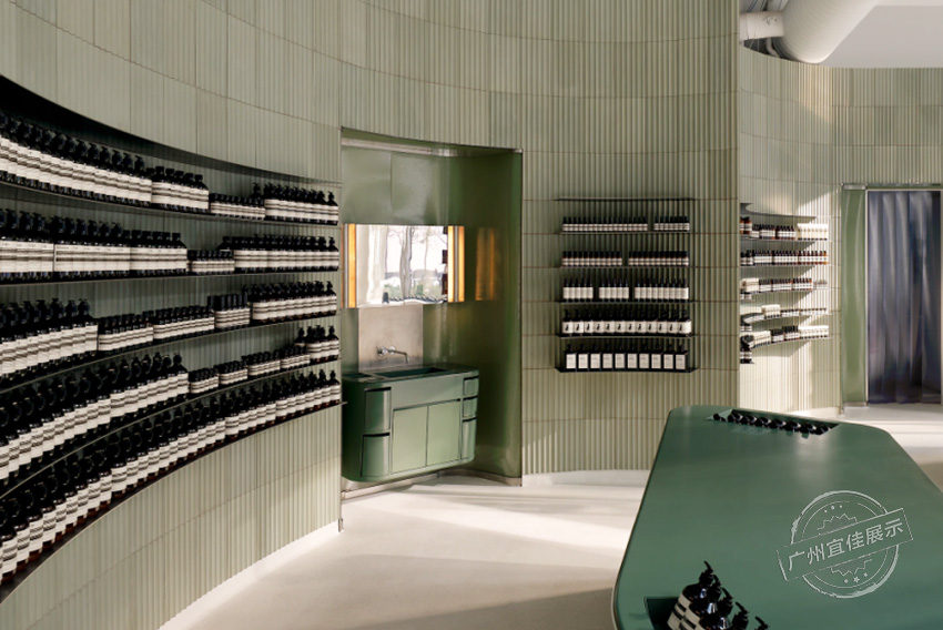 Aesop旗艦店 護(hù)膚品展柜