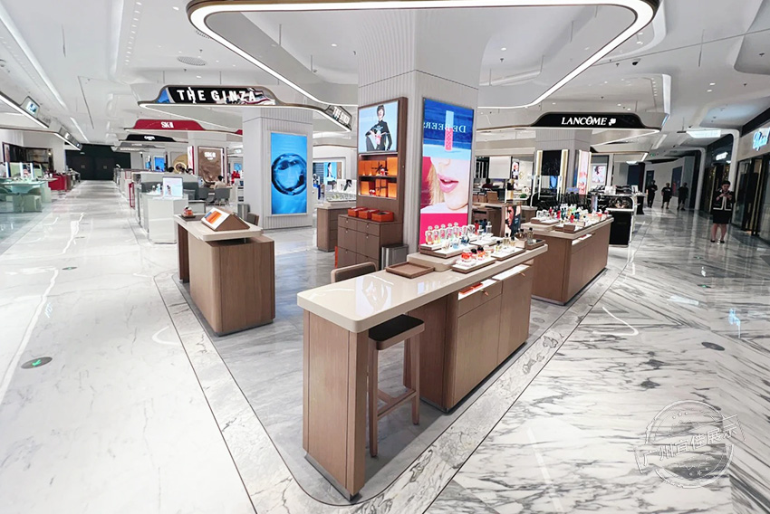 HERMES 香水中島柜