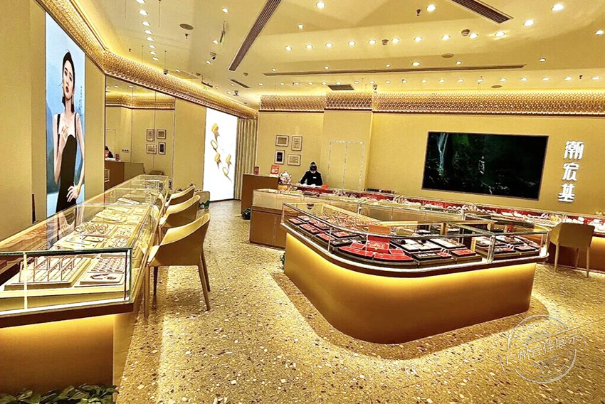 潮宏基 珠寶展柜定制