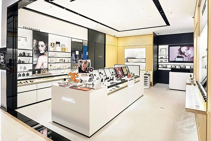 CHANEL香奈兒 高端化妝品展柜