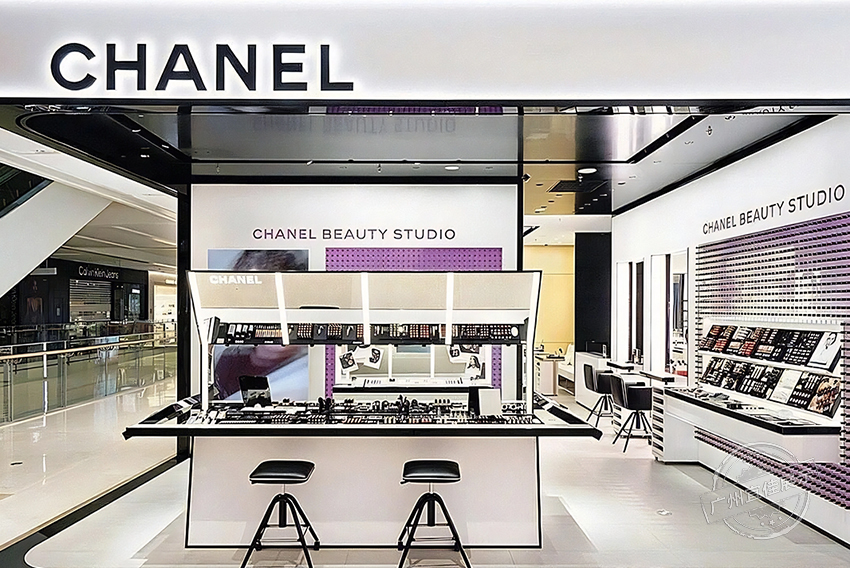 CHANEL香奈兒 高端化妝品展柜