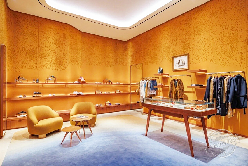 HERMES 高端服裝展柜定制
