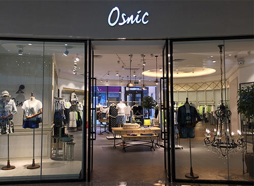 宜佳展柜設(shè)計(jì)符合我的要求