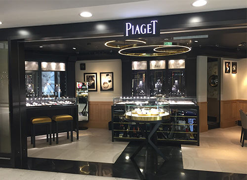 定制展柜可以選擇宜佳展柜