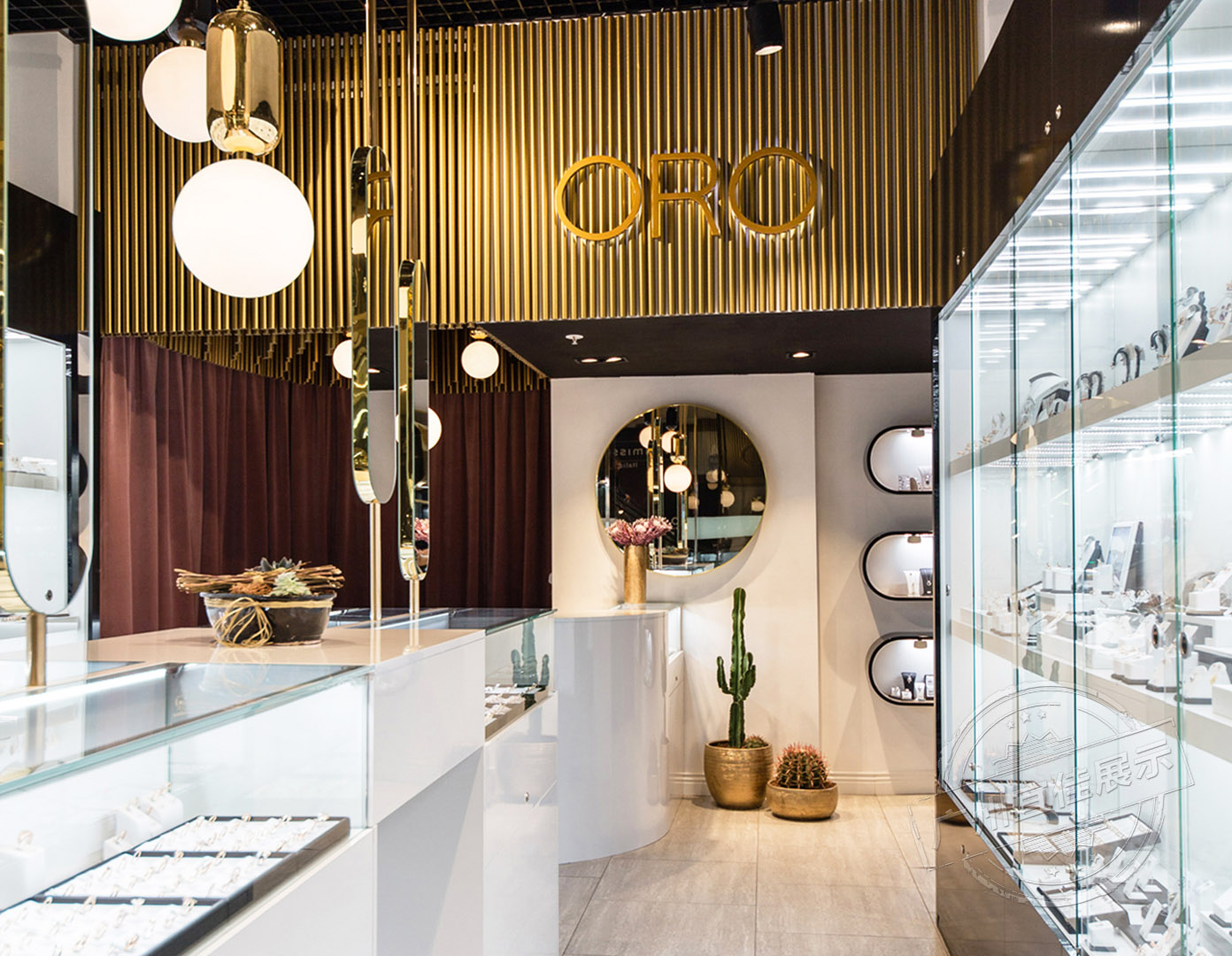 ORO 珠寶展柜