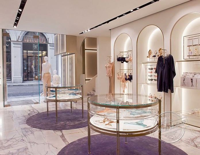 La Perla 服裝展柜